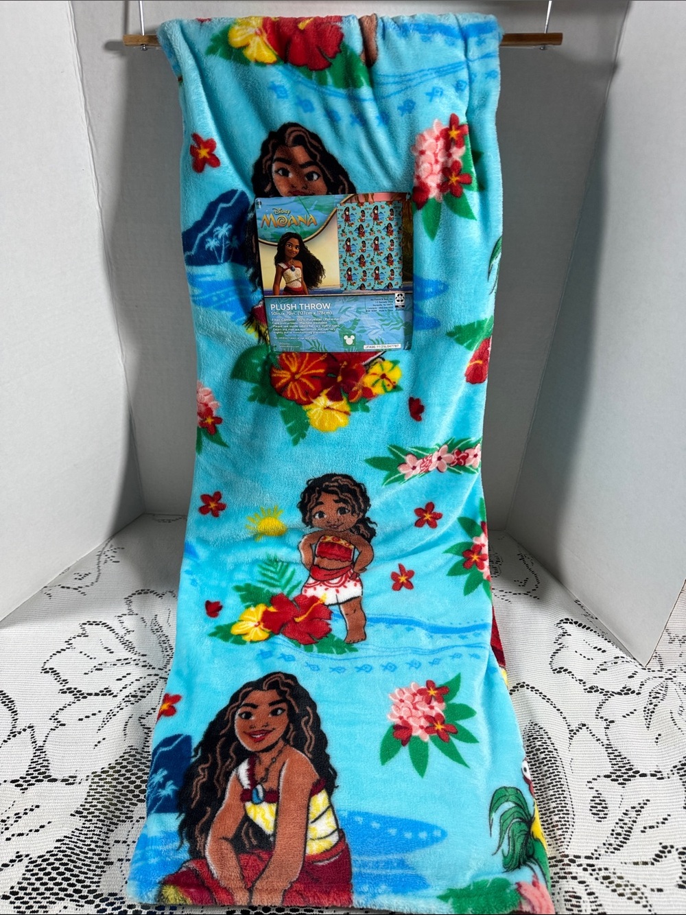Disney Moana Simea Sisters Blue Plush Throw Blanket Hei Hei Flowers 50”x70”